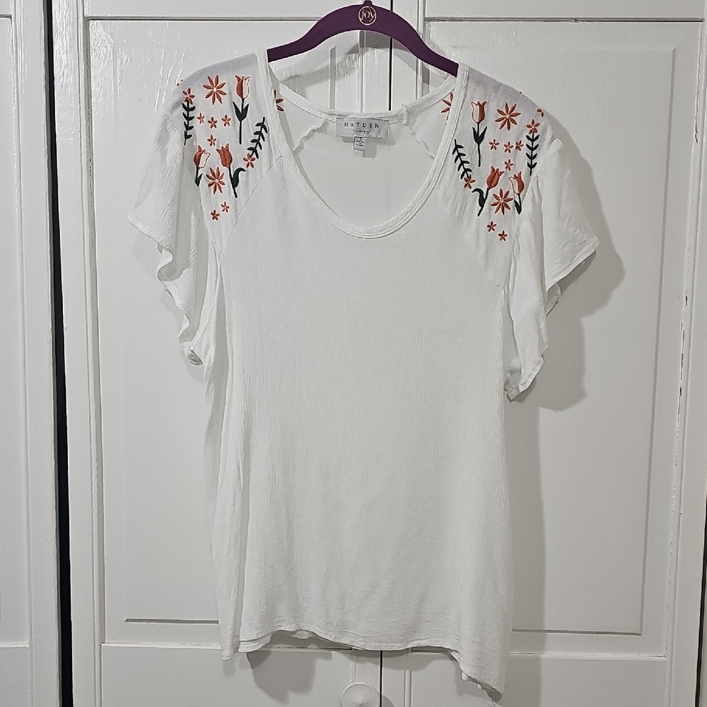 Hayden Los Angeles Embroidered Floral White Blouse With Flutter Sleeve.